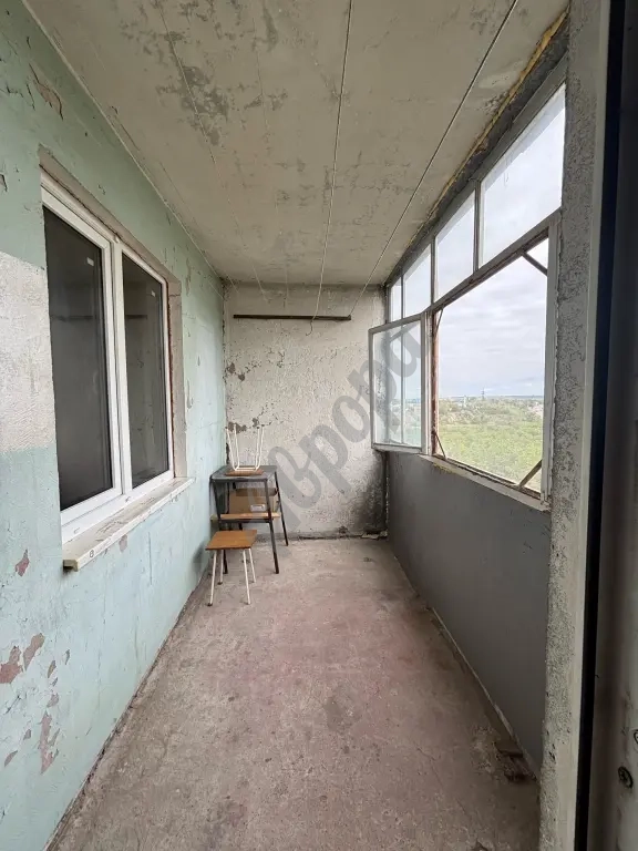 Продам 3-комнатную квартиру на квартале Ленинского Комсомола (Артёмовский район) г. Луганск. Квартал Ленинского Комсомола, д. 10а.