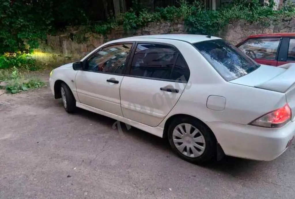 Продам Mitsubishi Lancer 9