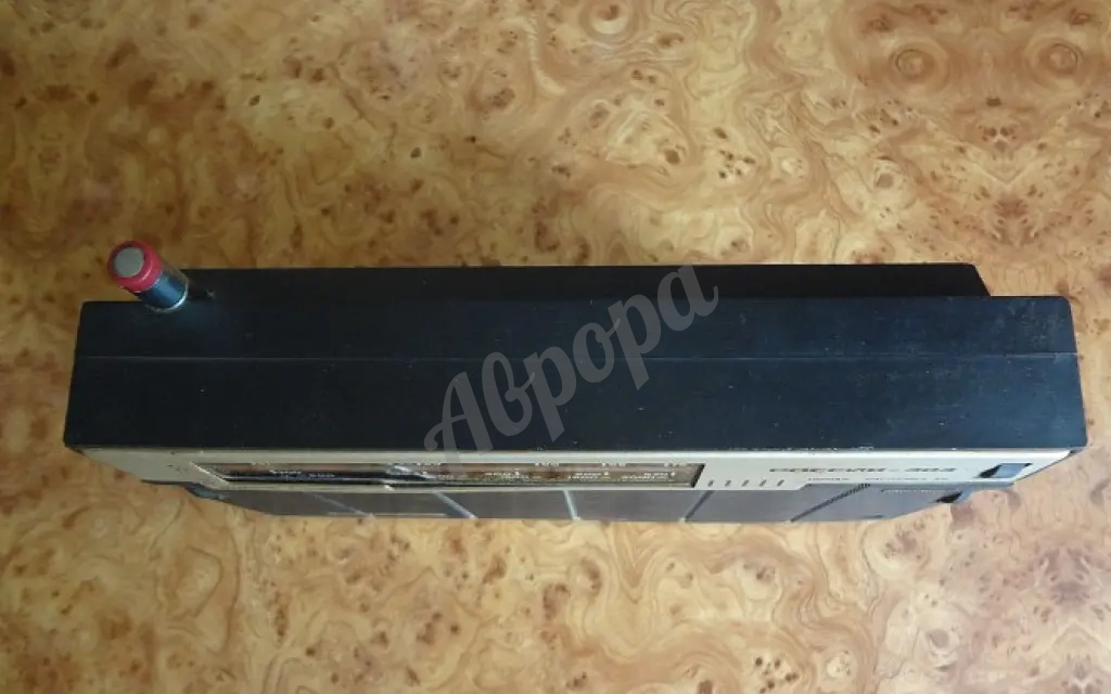 Радиоприемник Россия-303