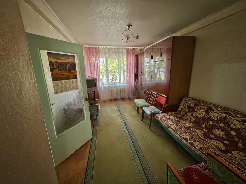 2-к. квартира 42 м² по адресу - г. Ясиноватая, мкр. Зорька, 1/5 эт.