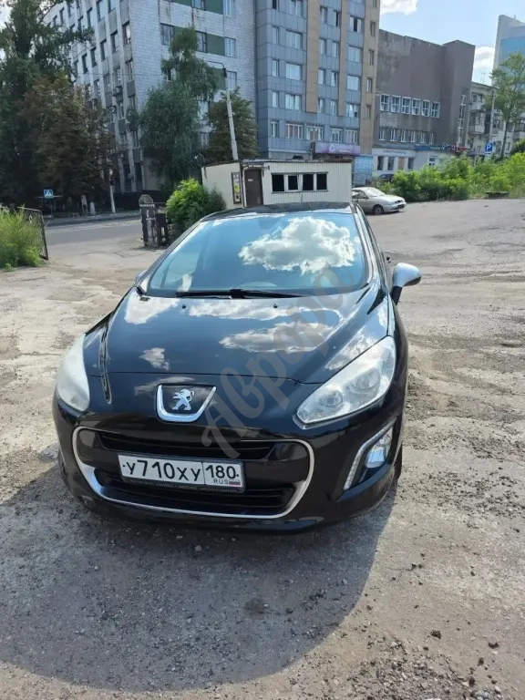 В продаже автомобиль Peugeot 308 1,6 AT, 2011 год