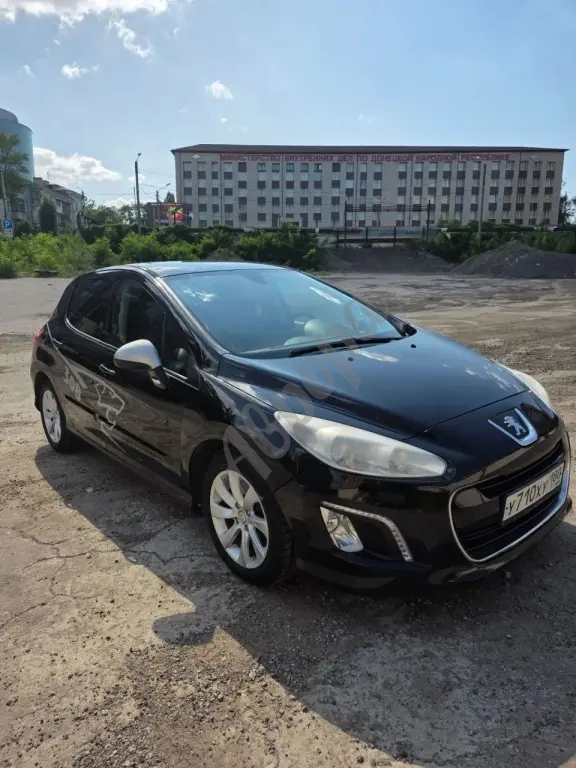 В продаже автомобиль Peugeot 308 1,6 AT, 2011 год