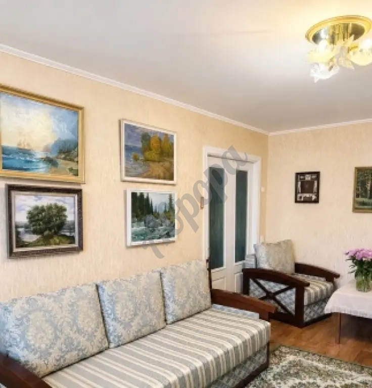 Продажа от собственника 3-комнатной квартиры 61 м² 3/5 возле парка