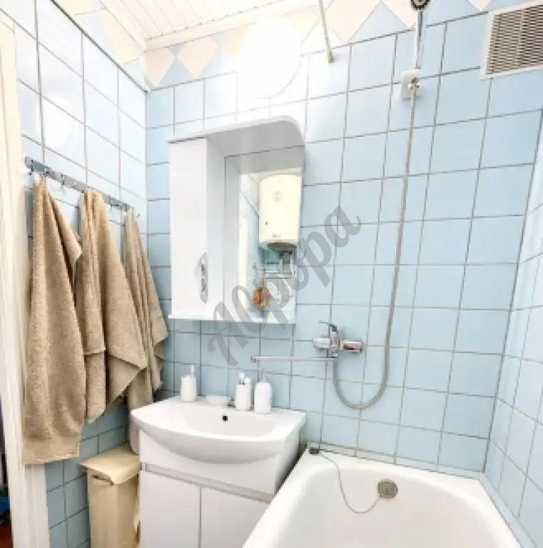 Продажа от собственника 3-комнатной квартиры 61 м² 3/5 возле парка