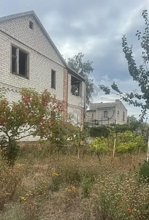 Продается просторный дом в бердянском районе