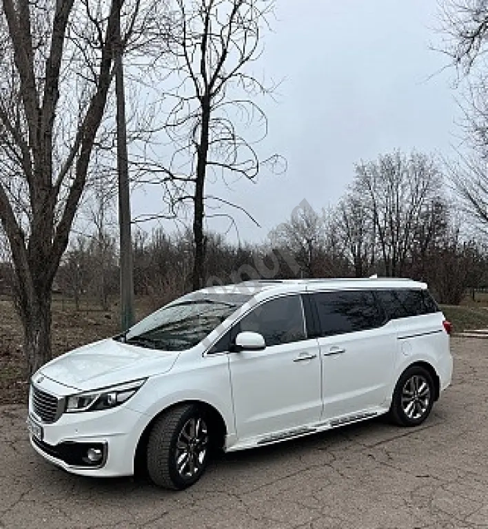 Продаю KIA CARNIVAL