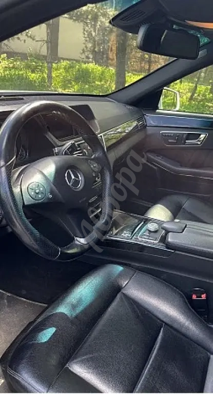 Mercedes Benz E350 4matic W212