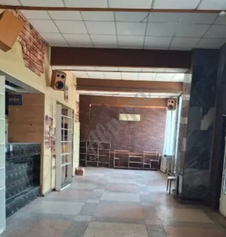 Сдается в аренду помещение 90 кв.м. г.Макеевка ул.Ленина,84