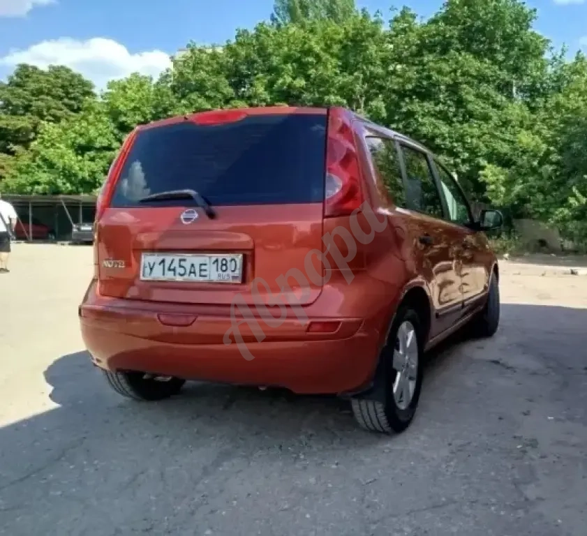 Nissan Note I 2008 года