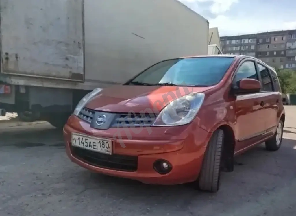 Nissan Note I 2008 года