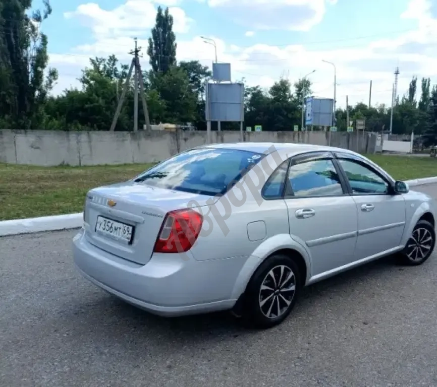 Продам авто Chevrolet Lacetti, 1.6 MT, 2008 год