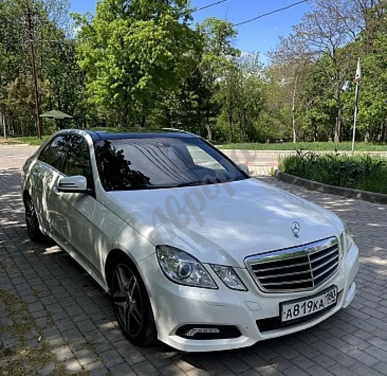 Mercedes Benz E350 4matic W212