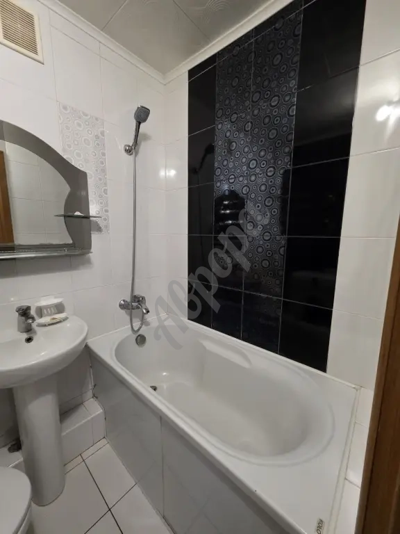 Продажа 2-комнатной квартиры в Калининском районе, Краснофлотская 108