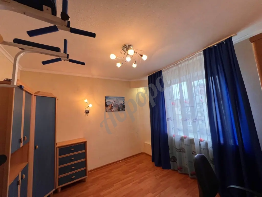 2х ком квартира с ремонтом и накопителем в центре