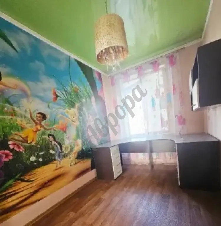 Продам крупногабаритную сталинку 90м2 с гаражом ул. Островского центр города