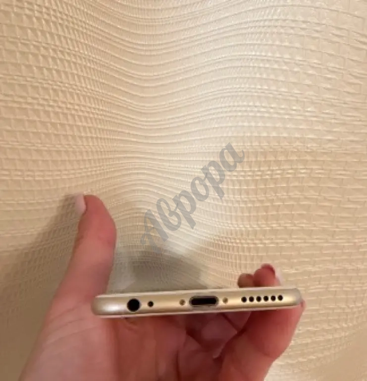 Продаю iPhone 6