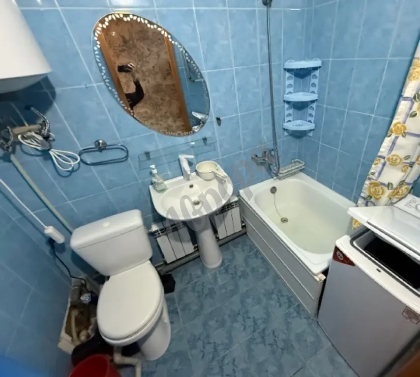 Сдам 2 комн.кв. с накопительным баком, 46 кв.м., 5/5 эт. - Макеевка, кв-л Железнодорожный
