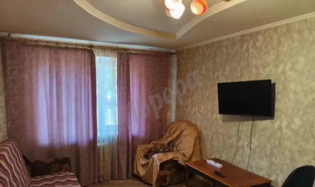 Сдам 2-ную квартиру рядом с Зеленым