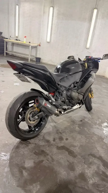 Продам мотоцикл HONDA CBR600FA