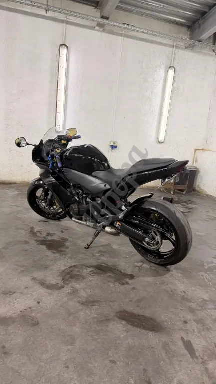 Продам мотоцикл HONDA CBR600FA